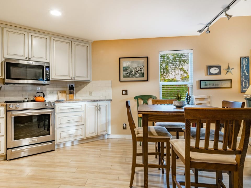 kitchen and dinning area