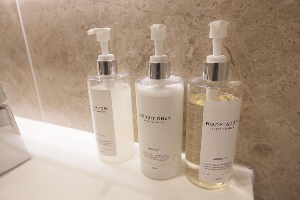 Premium Room | Bathroom amenities | Designer toiletries, hair dryer, bathrobes, slippers