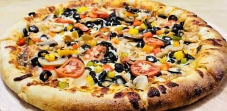 CASA COCO 24/7 Eatery & Bar PAY IT FORWARD Pizza