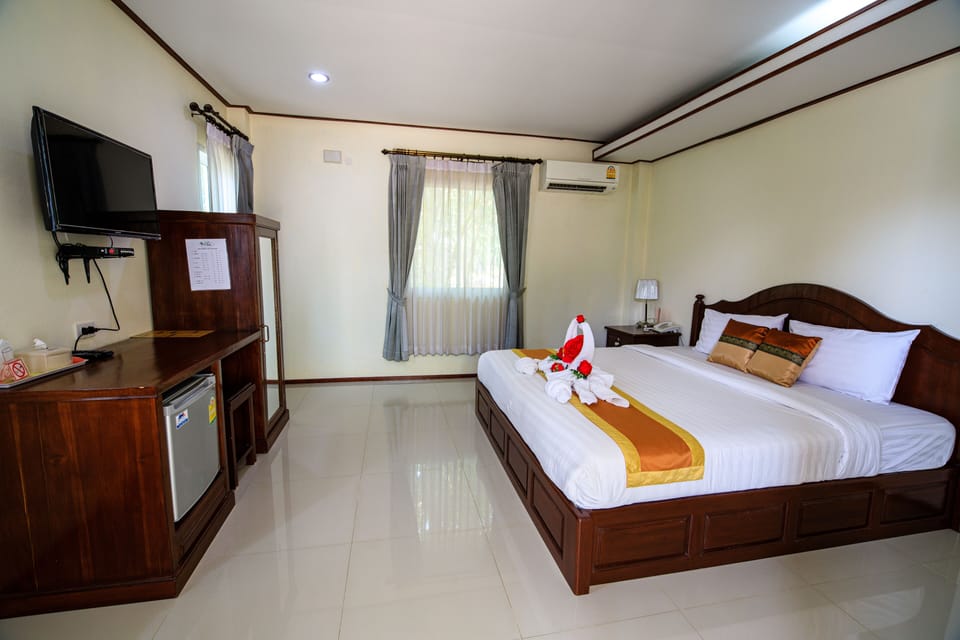 Rollaway beds, free WiFi