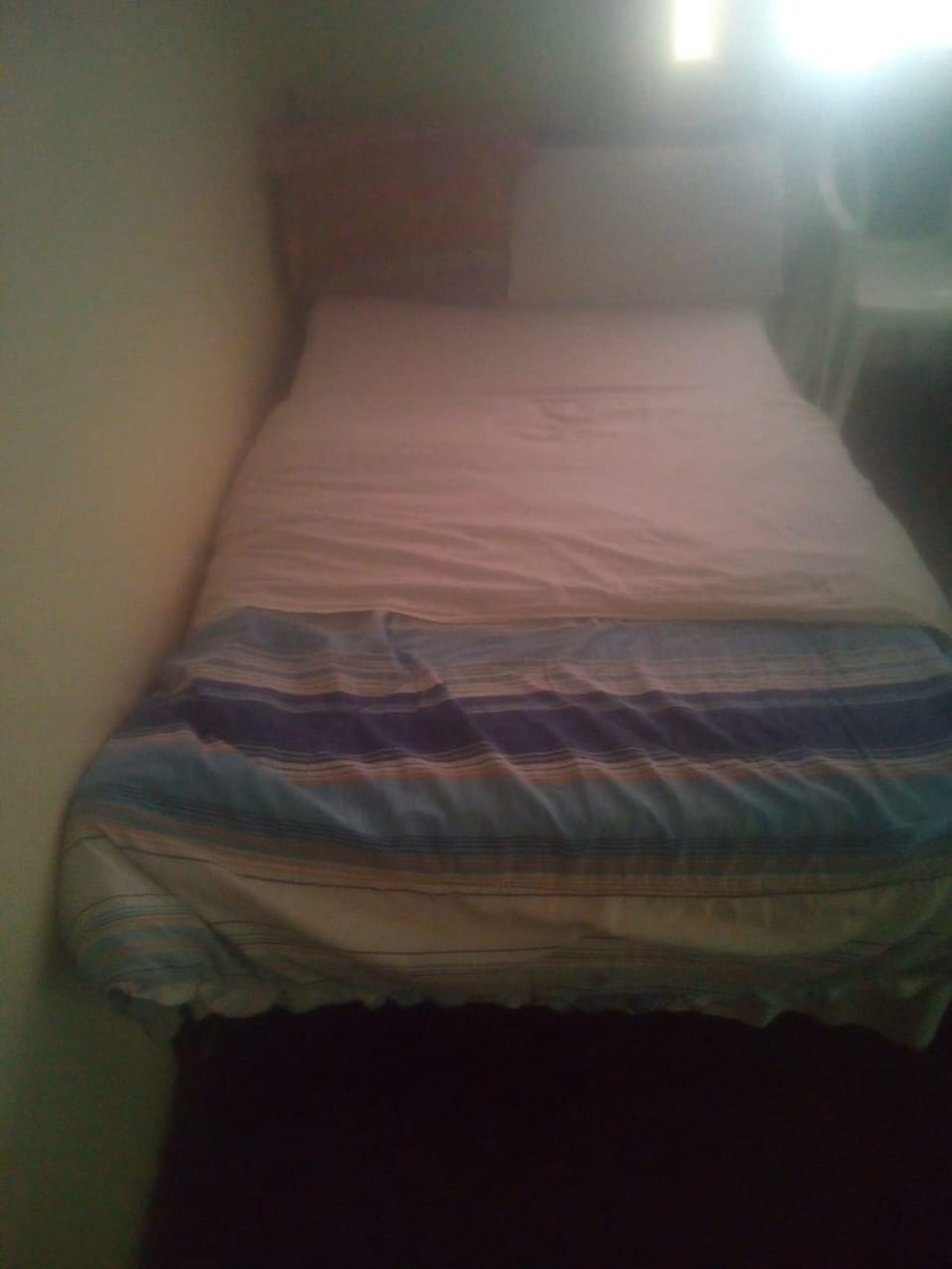 Single Room | Desk, blackout drapes, bed sheets