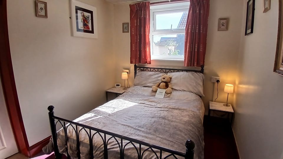 Double Room | Hypo-allergenic bedding, individually decorated, individually furnished