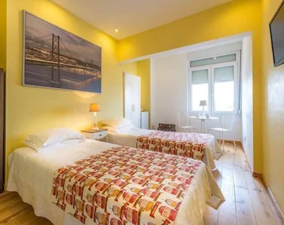 Soundproofing, free cribs/infant beds, free WiFi, bed sheets