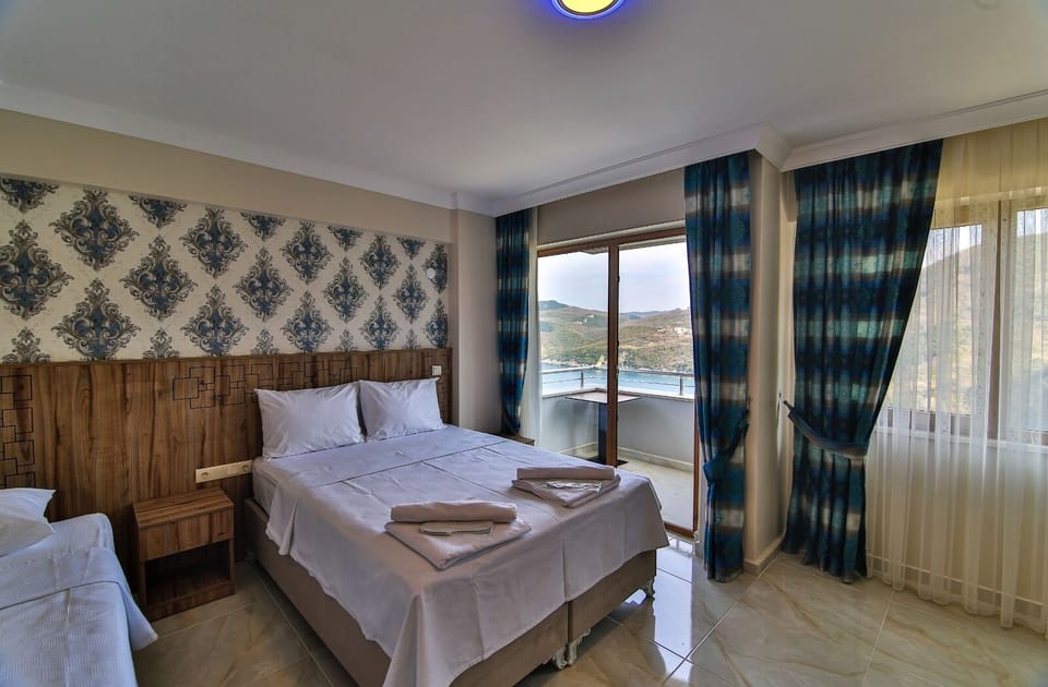 Family Room | In-room safe, desk, laptop workspace, free WiFi