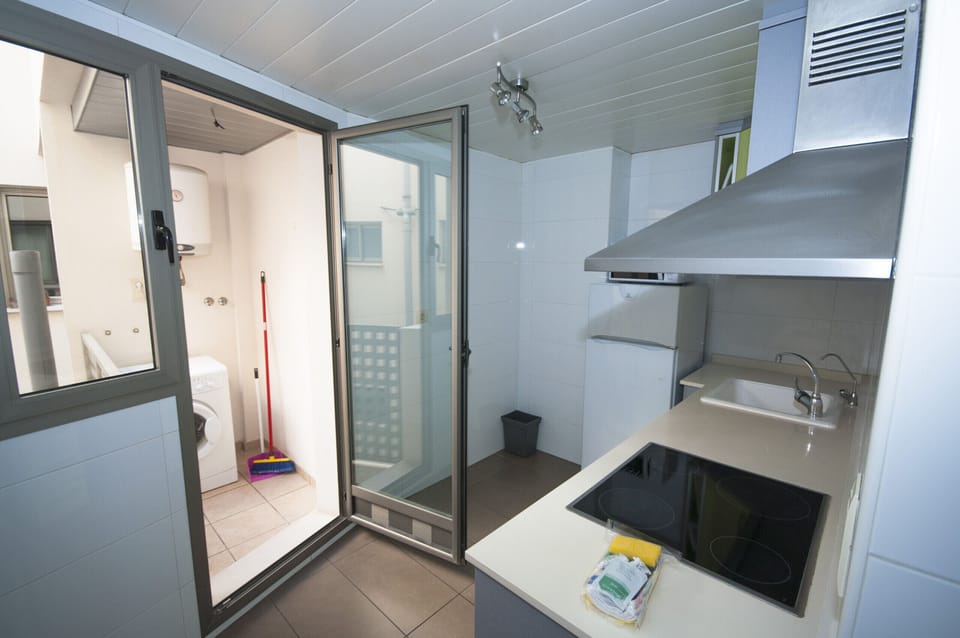 Kitchen in Borumbot apartment in the centre of Calpe