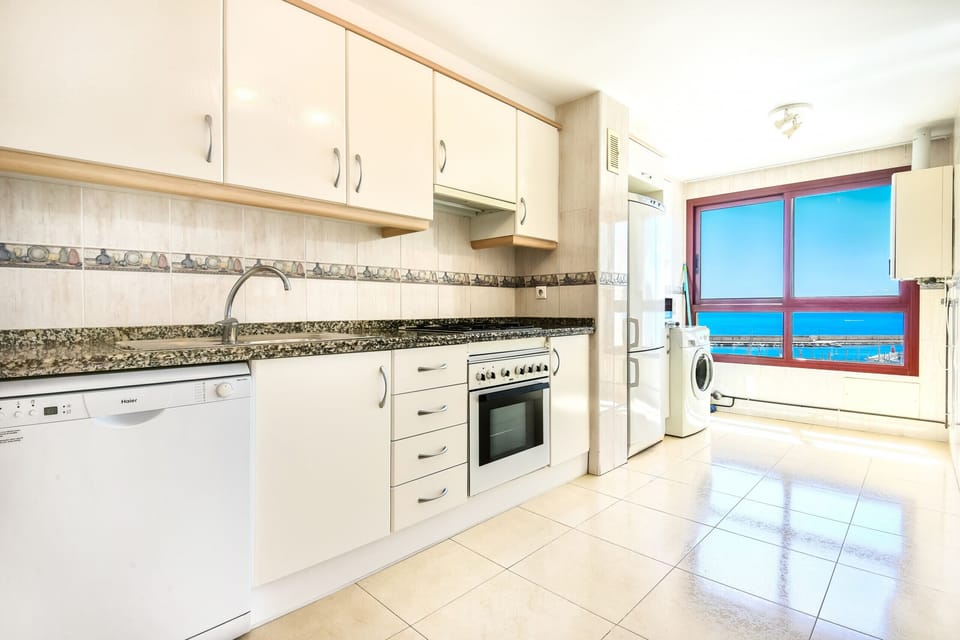 Kitchen in the Rosamarina Building in the port of Calpe