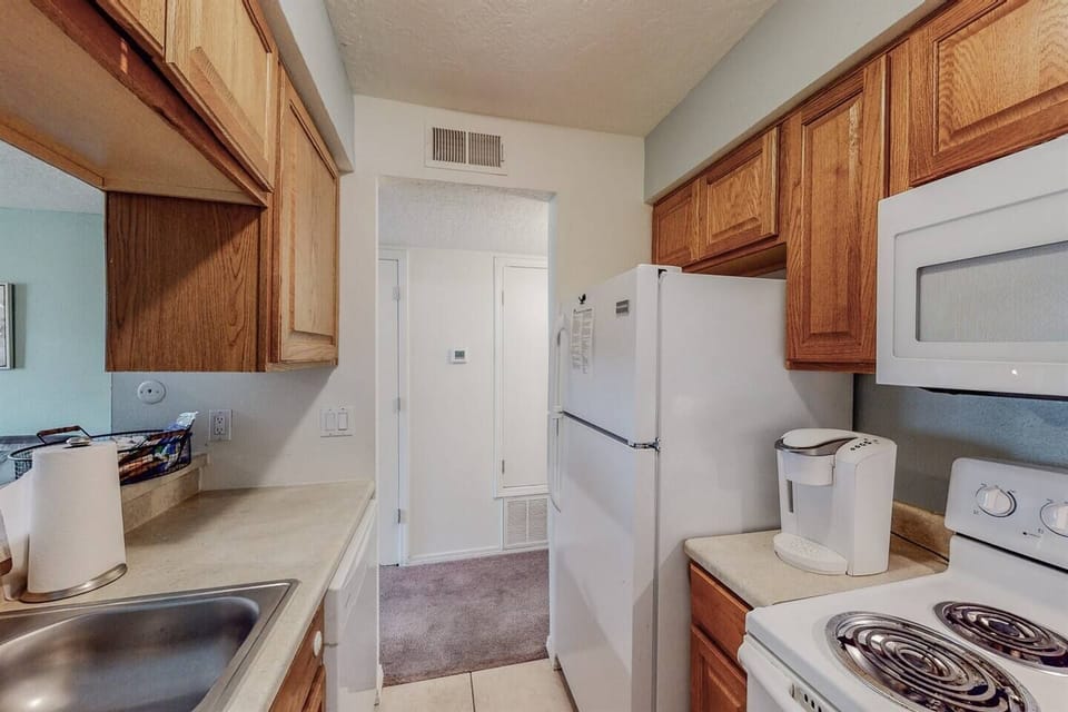 Kitchen just off the hallway