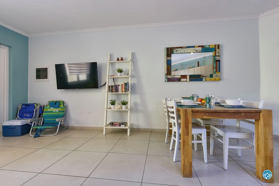 We provide beach chairs and a cooler for you! 