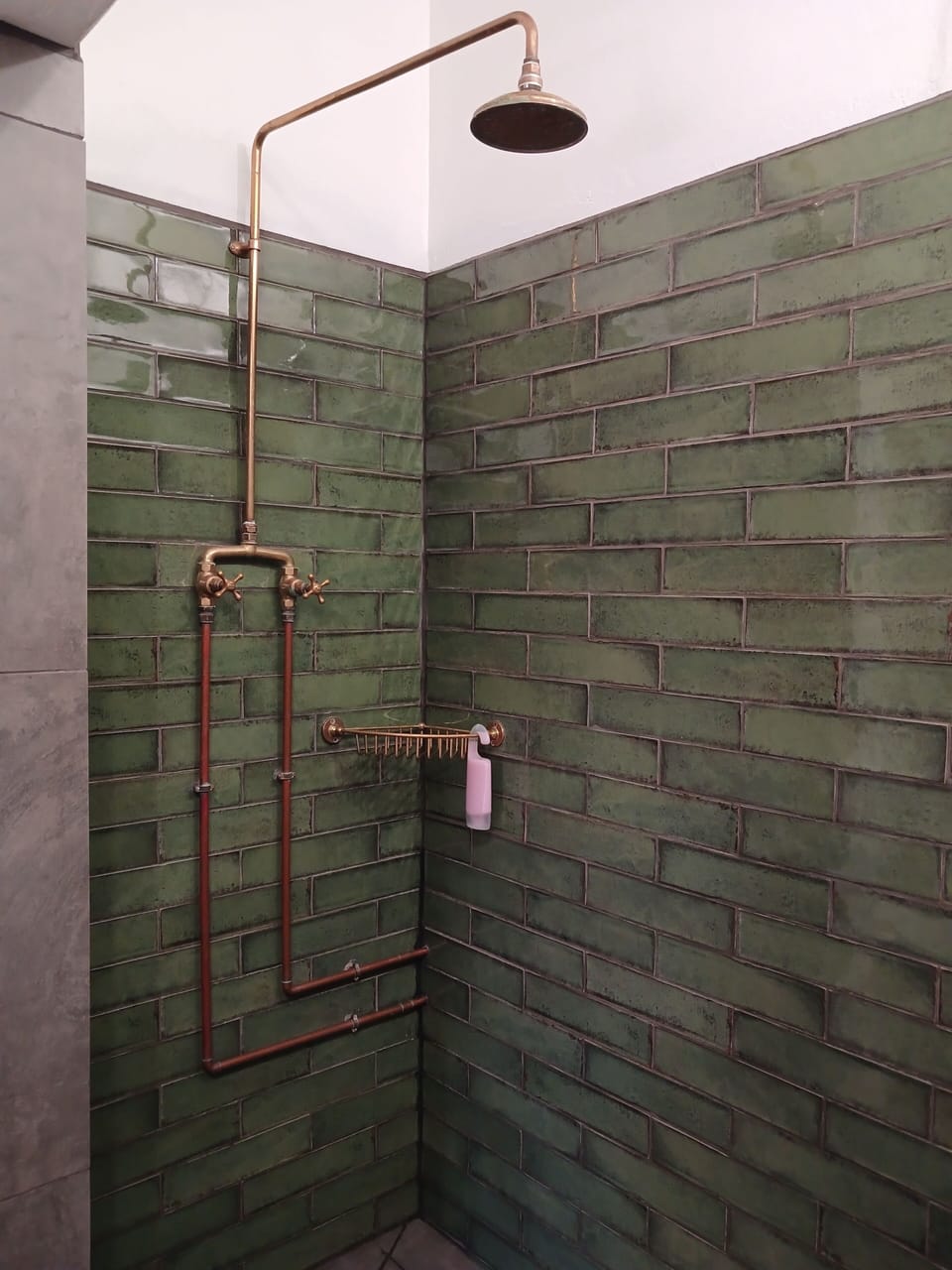 Comfort Double or Twin Room | Bathroom | Combined shower/tub, rainfall showerhead, towels, soap