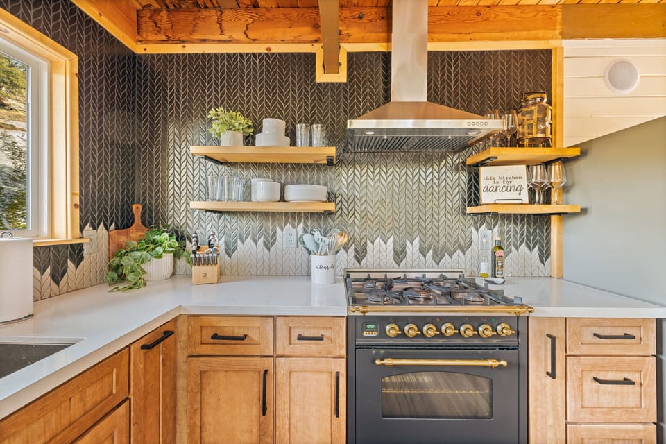 Gorgeous remodeled kitchen 