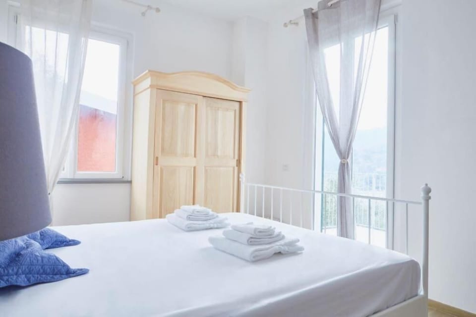 Hypo-allergenic bedding available, desk, iron/ironing board (on request)