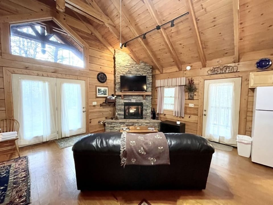Studio | Living area | TV