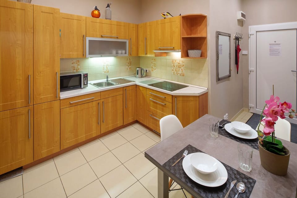 Kitchen with dining table