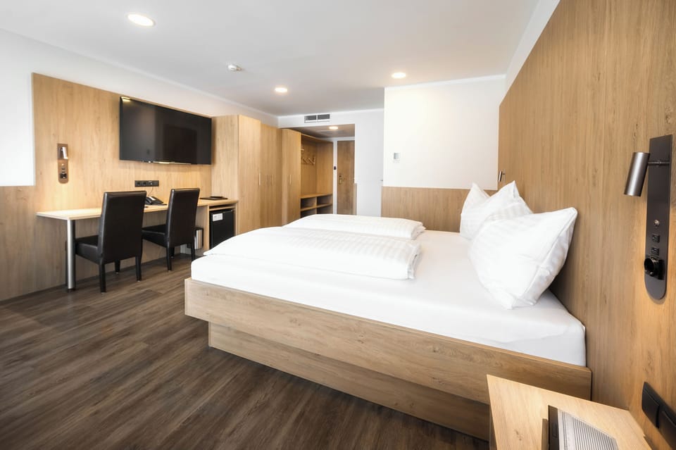 Double Room (First Class) | Hypo-allergenic bedding, in-room safe, individually decorated