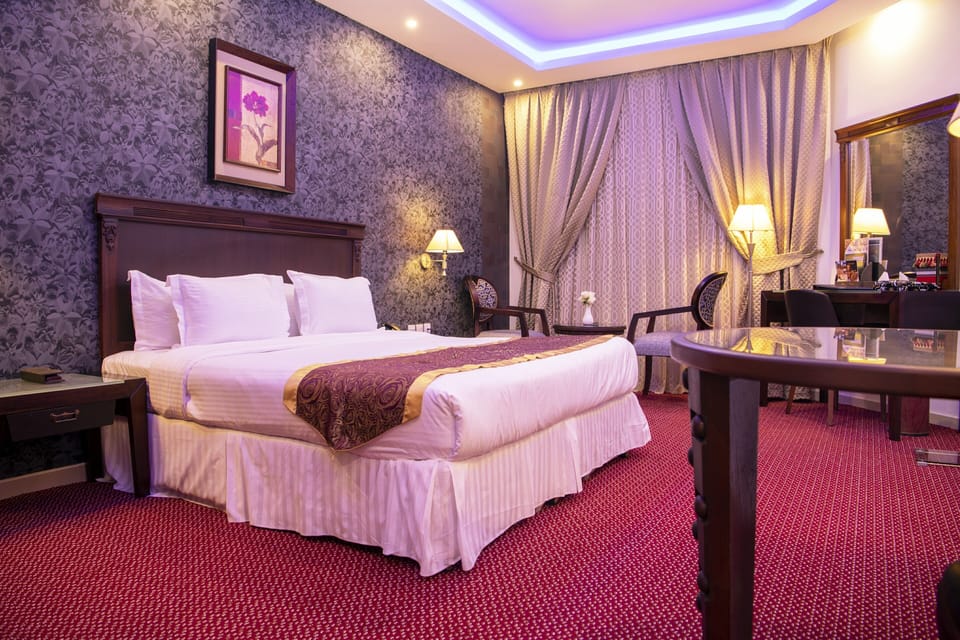 Basic Suite, Sea View | 1 bedroom, minibar, in-room safe, soundproofing