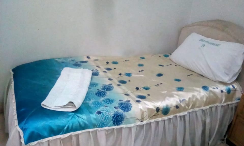 Single Room | Free WiFi, bed sheets