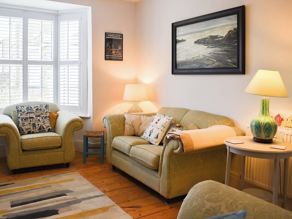Relaxing living area with wooden floor | Blue Cottage, Broadstairs