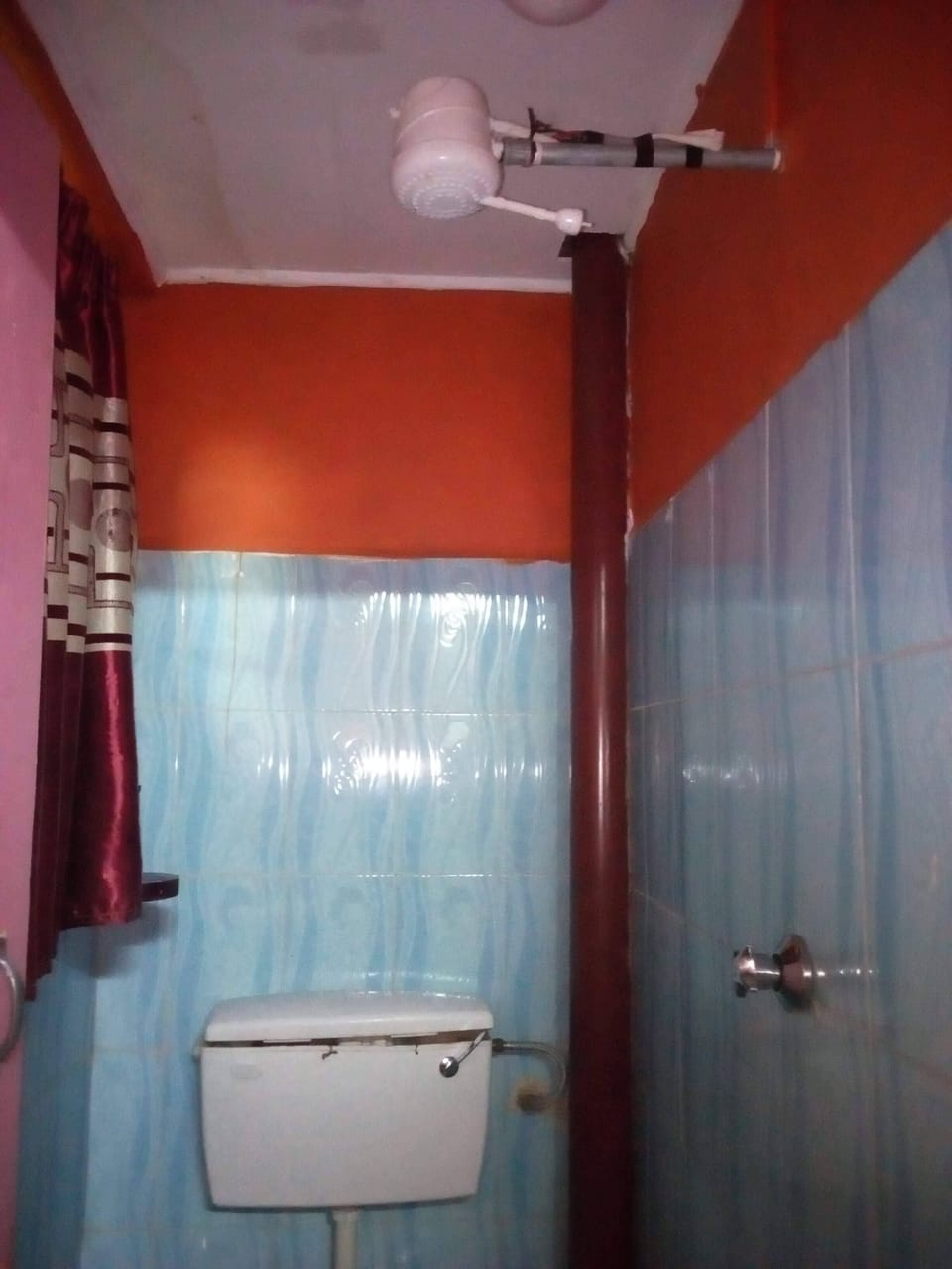 Single Room | Bathroom shower