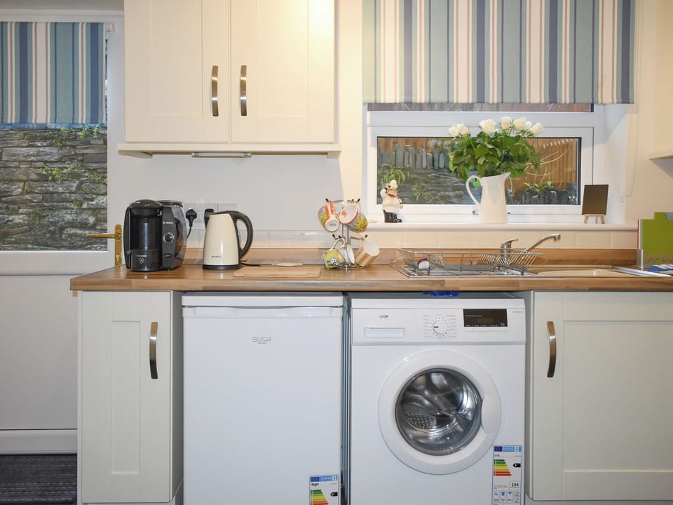 Fully appointed fitted kitchen | Mountain View, Blaenau Ffestiniog