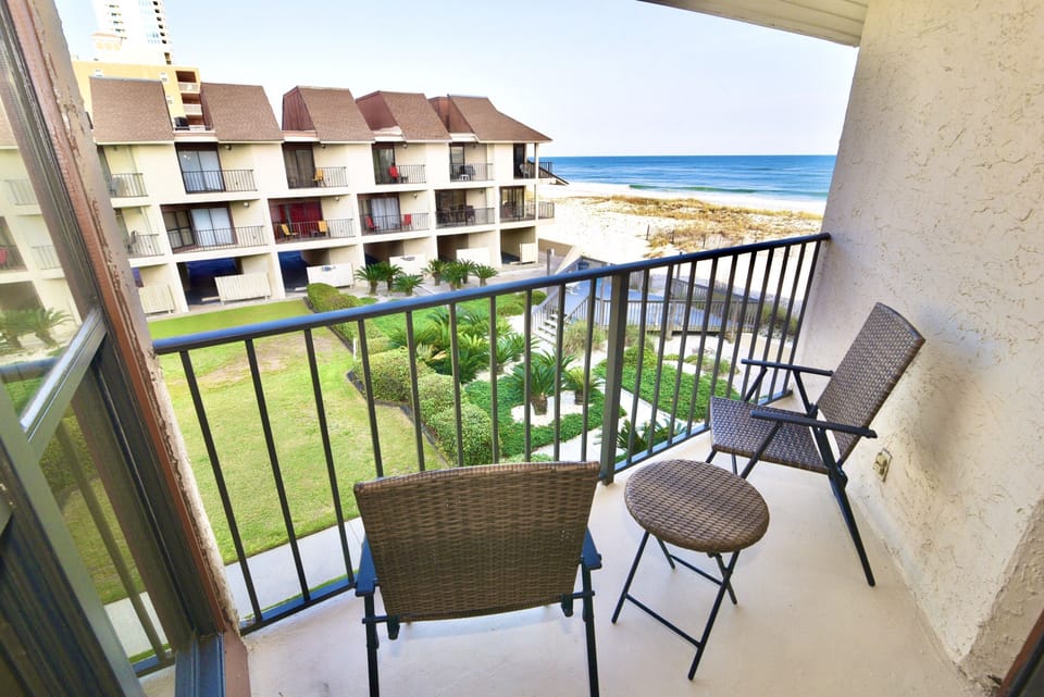 Master Bedroom Balcony
Gulf View