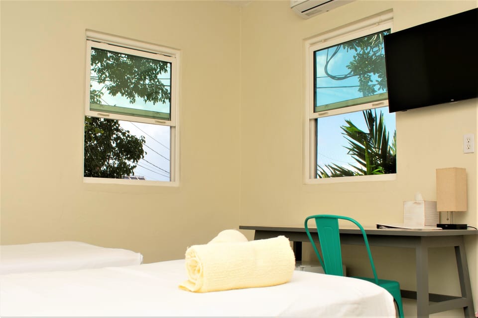 Garden Level 2 Twins | Individually decorated, individually furnished, free WiFi, bed sheets