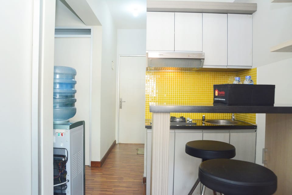 Fridge, stovetop, cookware/dishes/utensils