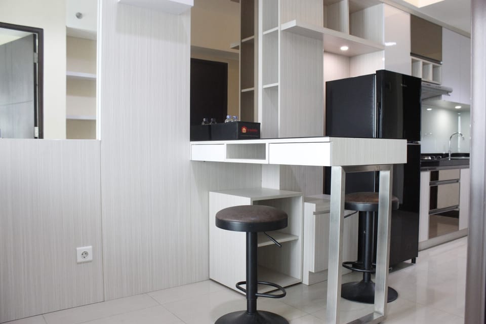 Room | Private kitchen | Fridge, stovetop, electric kettle, cookware/dishes/utensils