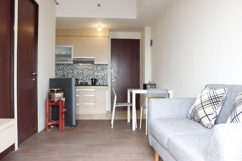 Room | Living area | TV