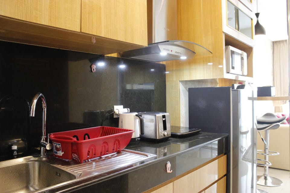 Fridge, stovetop, cookware/dishes/utensils