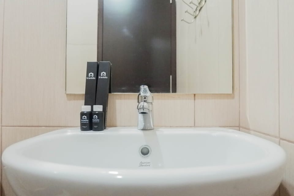 Room | Bathroom | Shower, towels