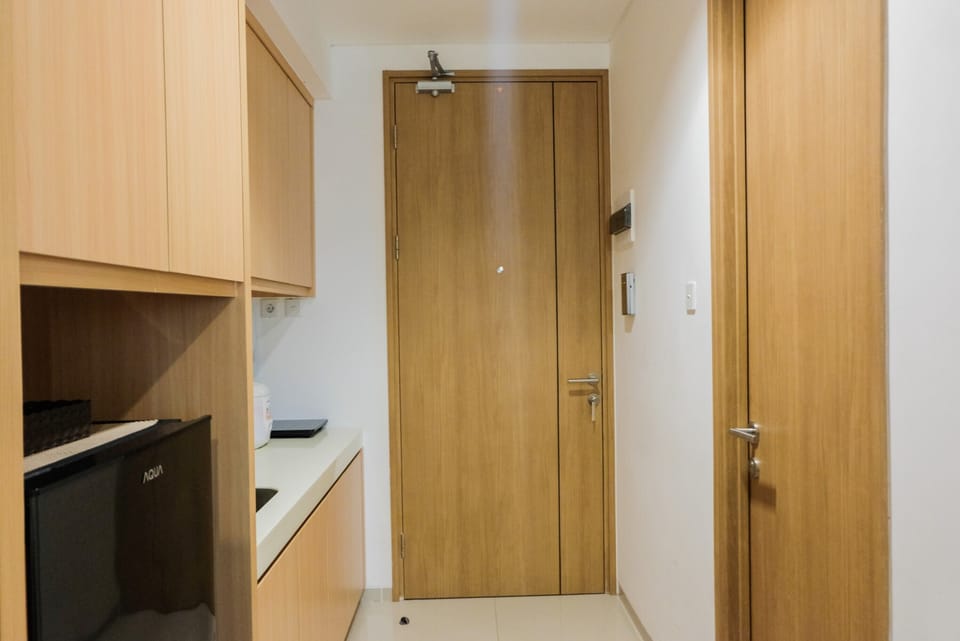 Room | Private kitchen | Fridge, stovetop, cookware/dishes/utensils