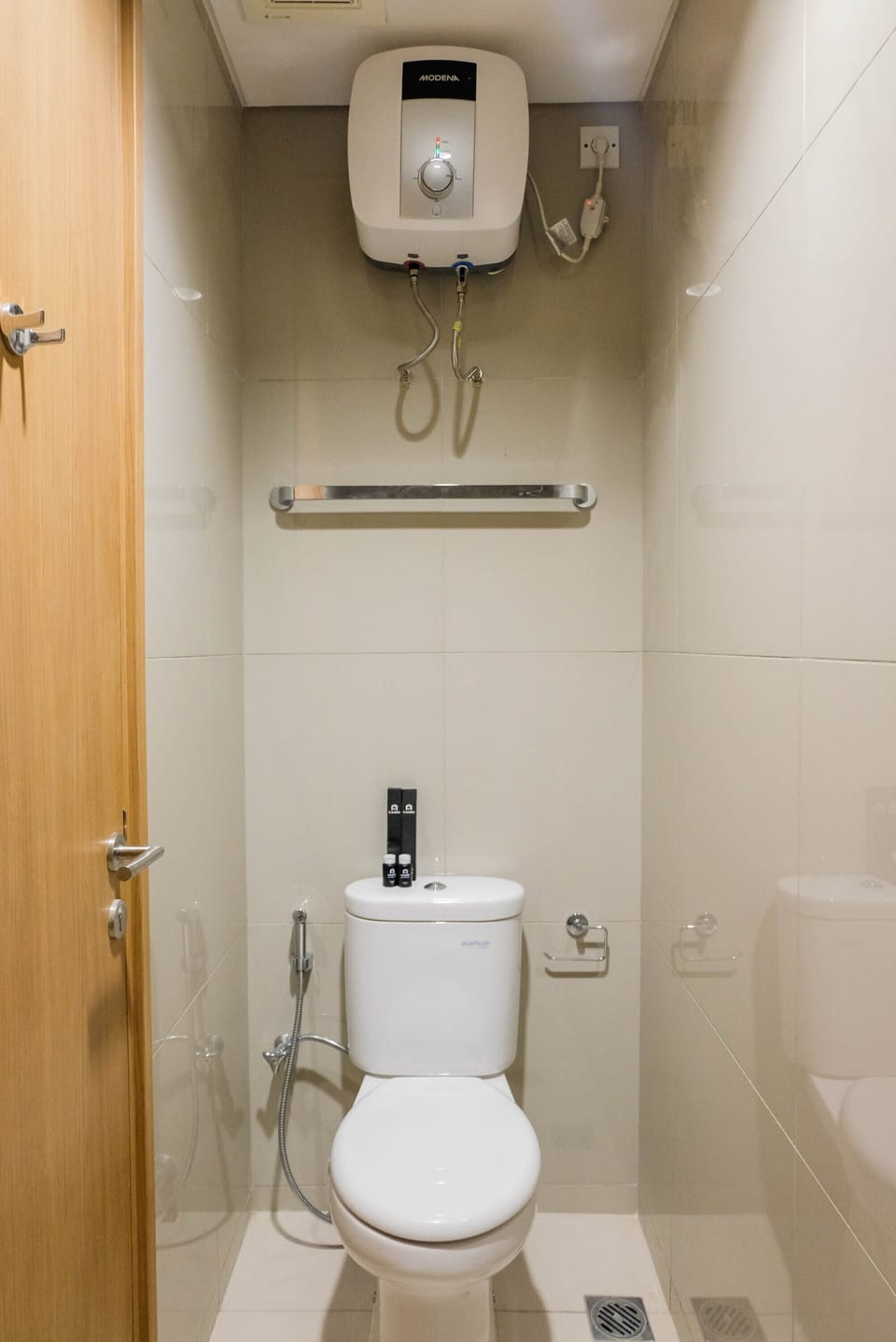 Room | Bathroom | Shower, towels