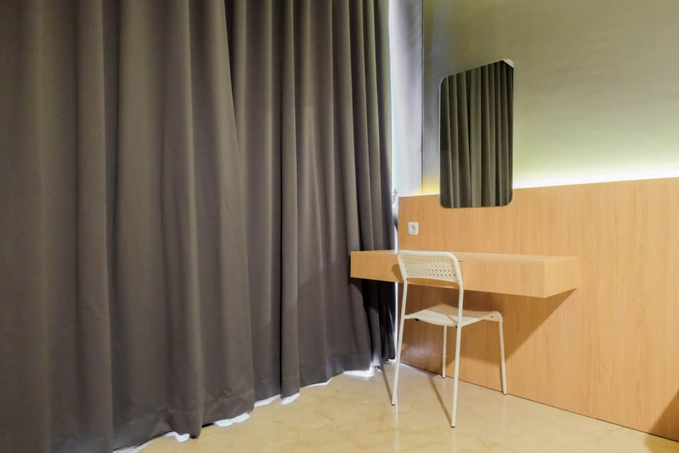 Room | In-room dining