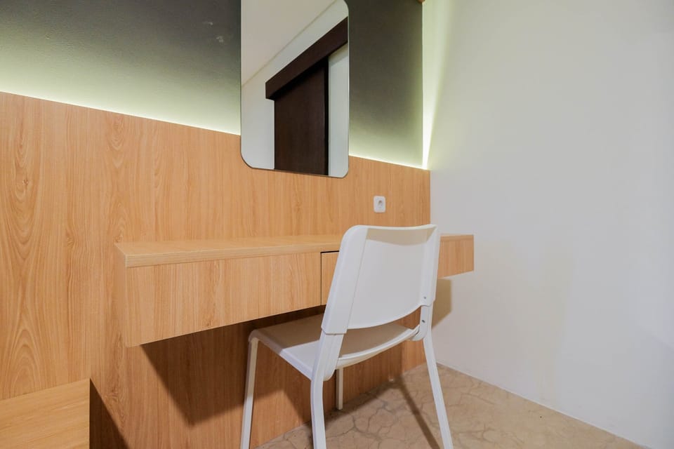 Room | In-room dining