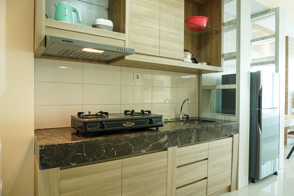Room | Private kitchenette | Fridge, stovetop, dishwasher, electric kettle