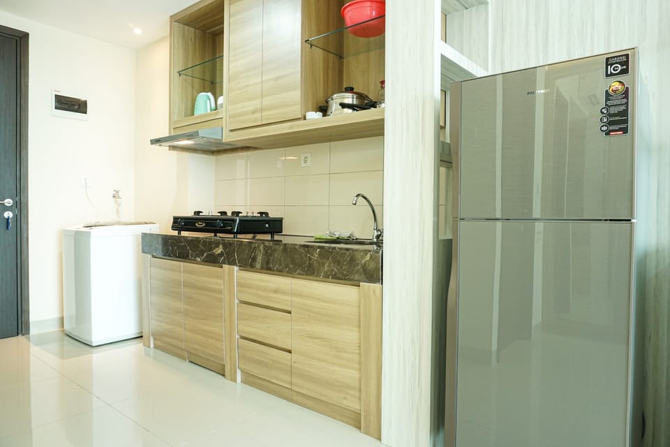 Room | Private kitchen | Fridge, stovetop, dishwasher, electric kettle