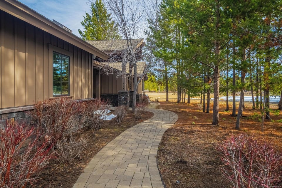 44 Caldera Cabin-04