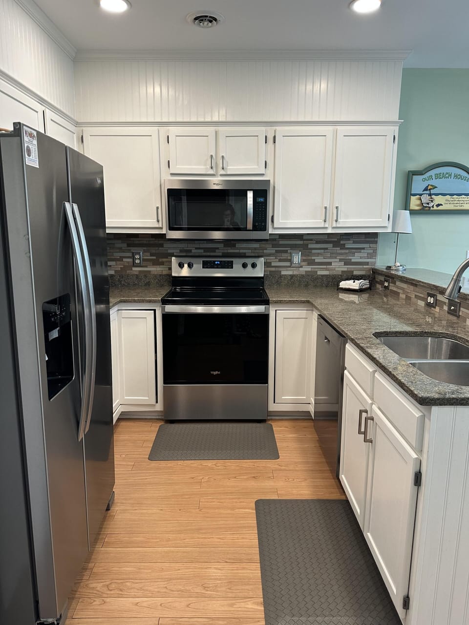 Plenty of space to make a meal.