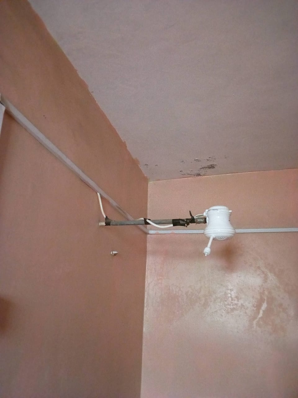 Single Room | Bathroom shower