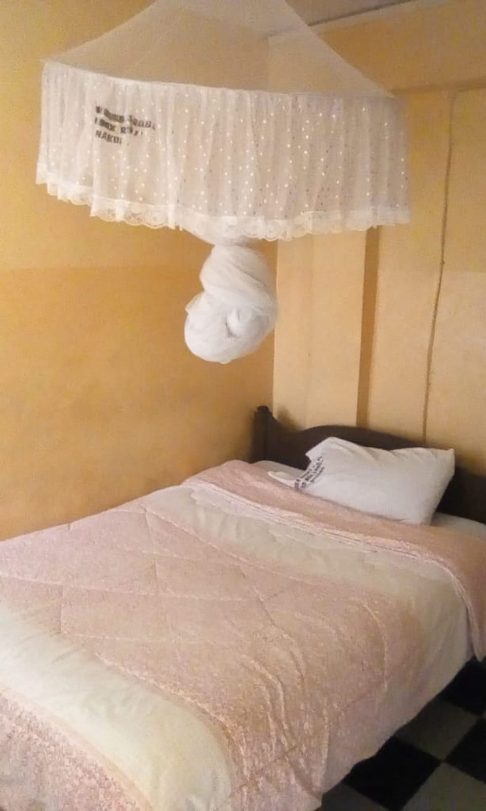 Double Room | Desk, bed sheets