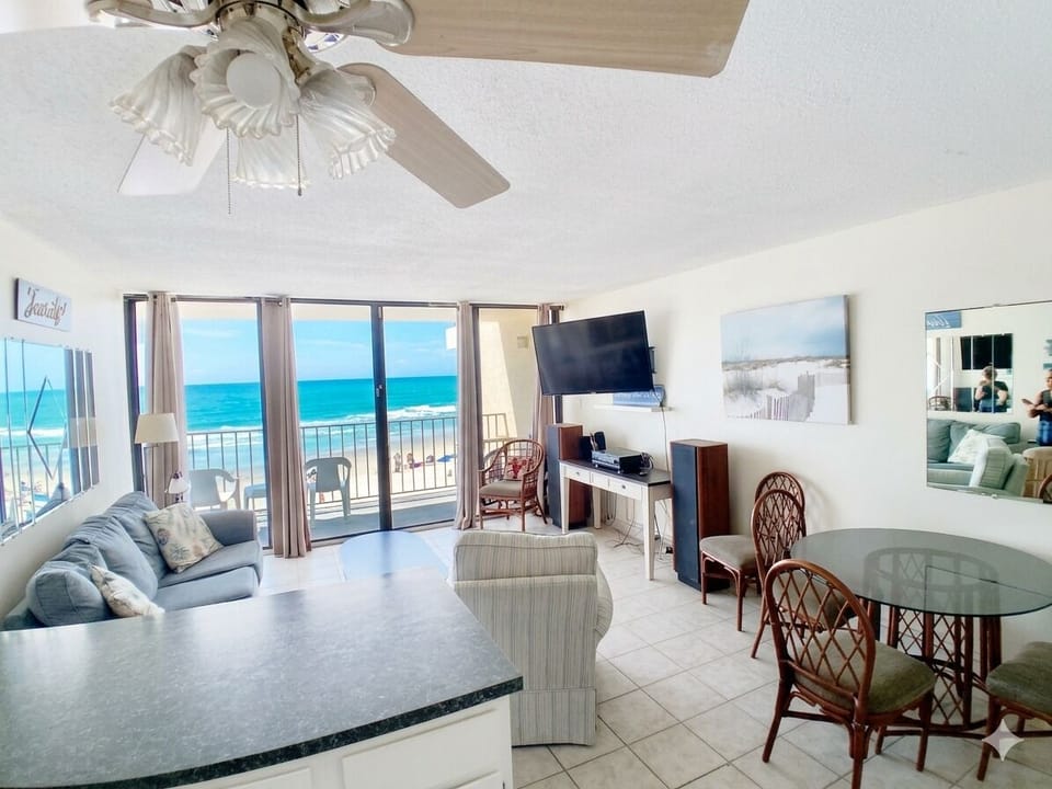 Enjoy The View While Preparing Meals