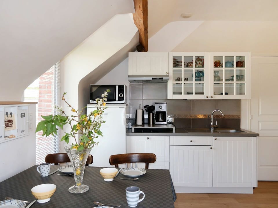 Room, Countertop, Furniture, White, Property, Kitchen, Interior Design, Cabinetry, House, Building