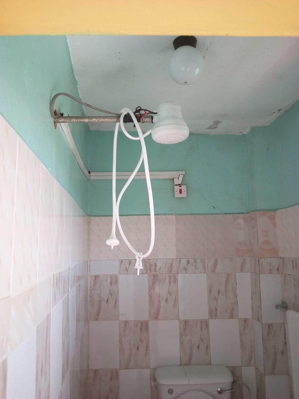 Single Room | Bathroom shower