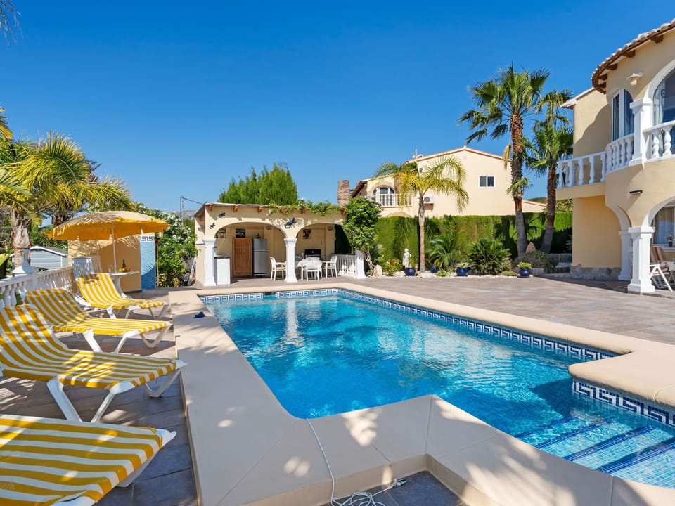 Holiday Home Swimming Pool