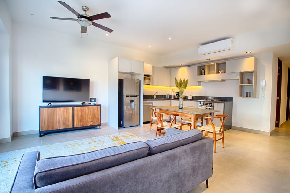 Living and dining area