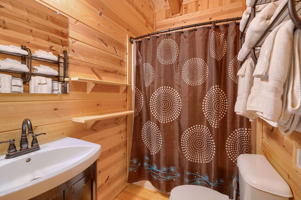 upper level bathroom