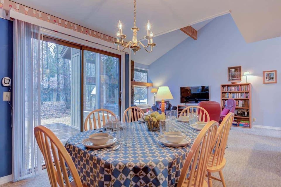 Dining area with access to back deck 