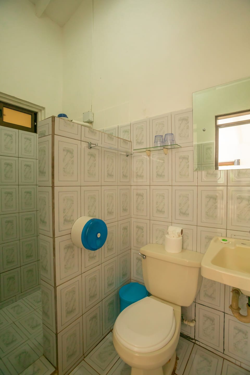 Standard Triple Room | Bathroom | Shower, eco-friendly toiletries, towels
