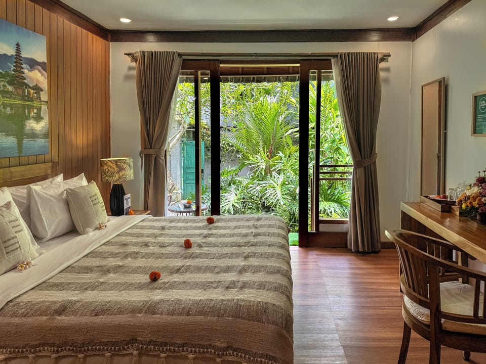 Bungalow with Garden View | Garden view