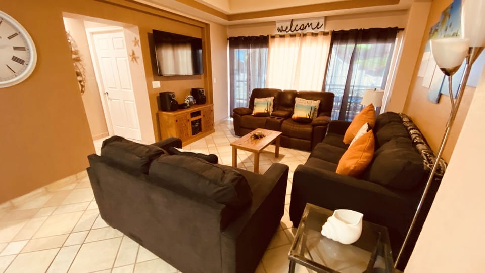 Frontroom 3